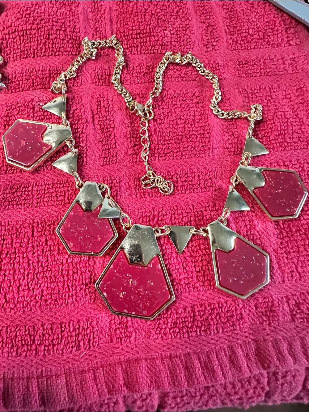 Unk Gold-Tone Necklace with Bright Pink Geometric Pendants